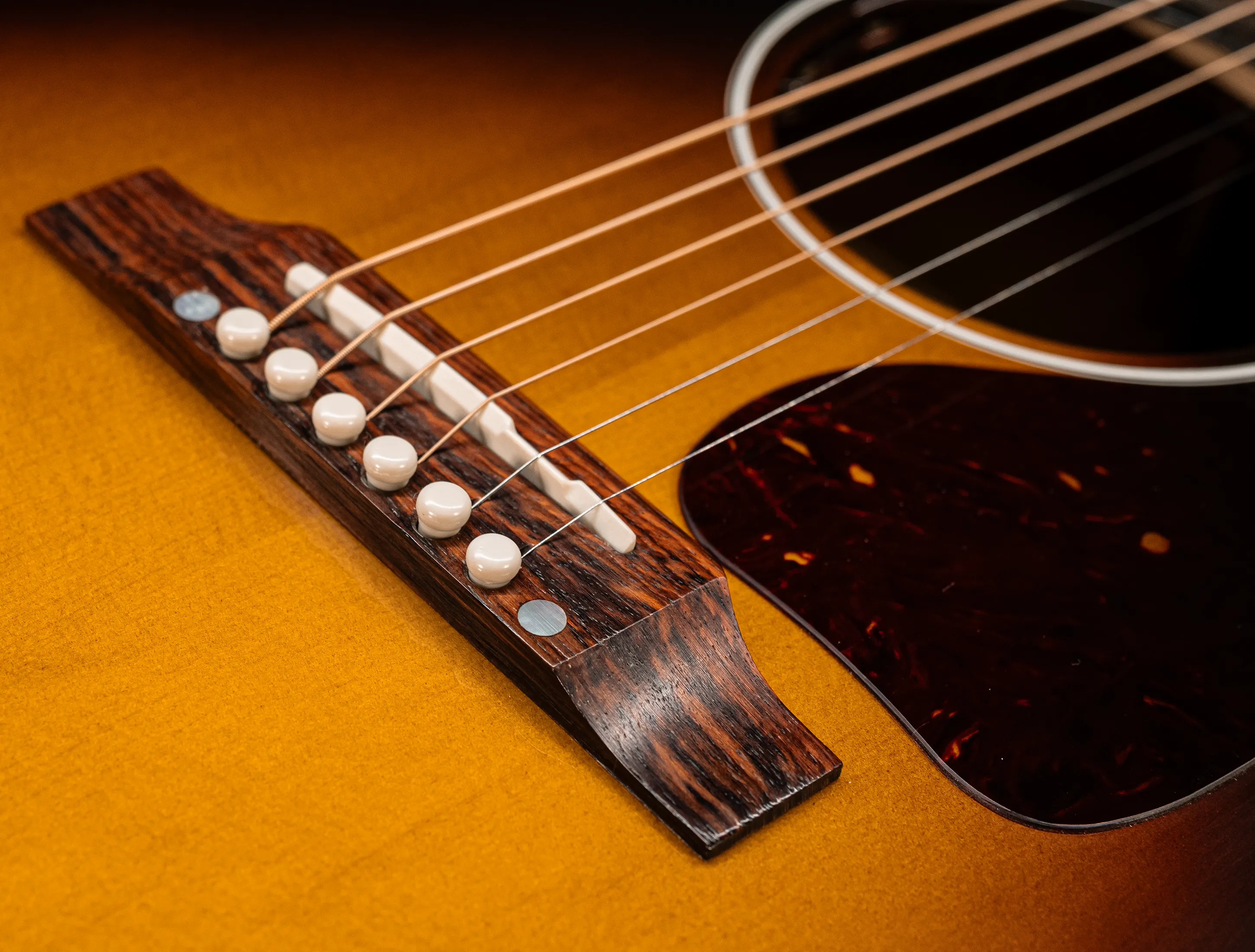 Show gallery (23 images) a170007 Gibson J-45 Standard - Vintage Sunburst