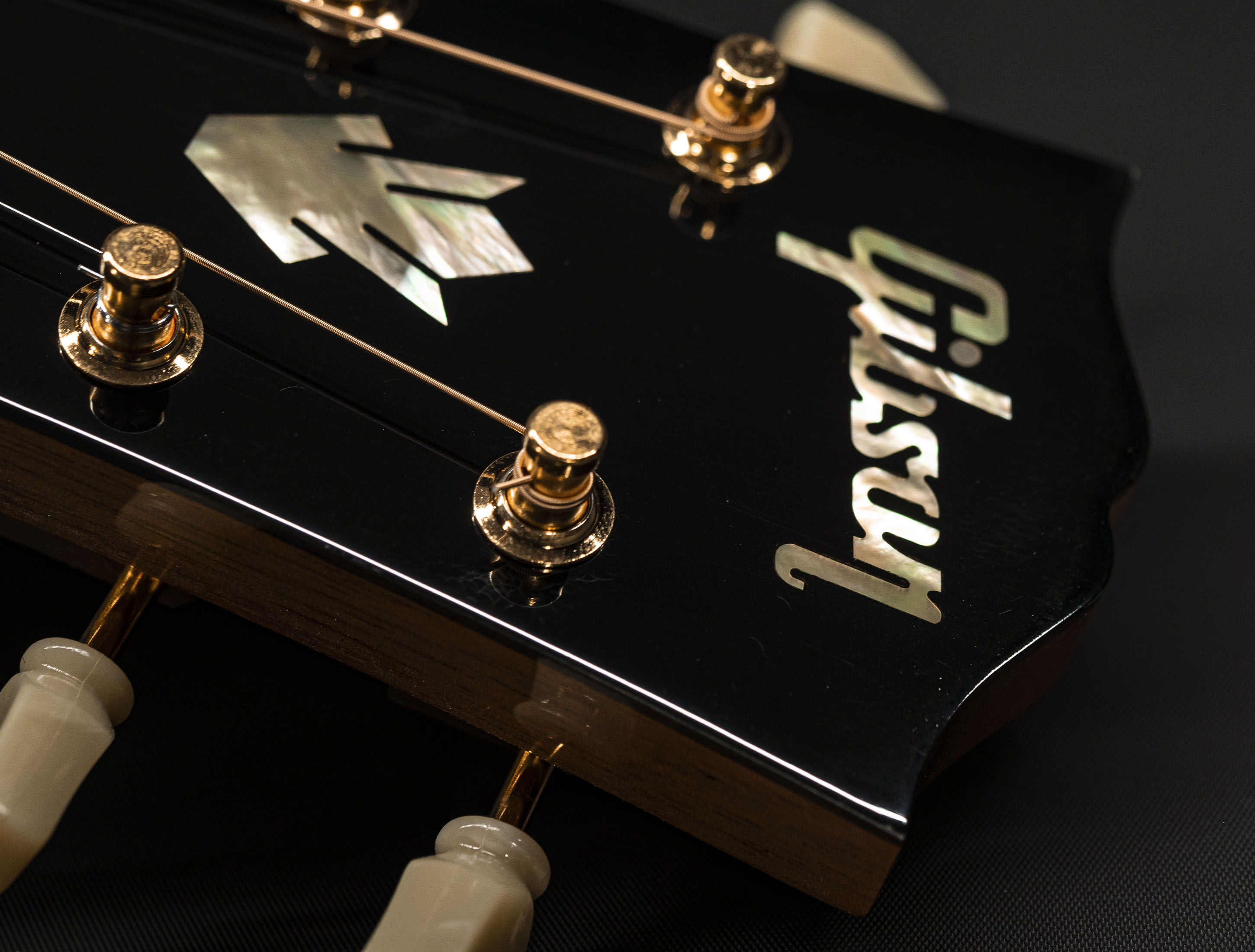 a134716_Gibson-J-180-Y2K-Custom-Shop-Moustache-Rosewood-Antique-Natural a134716 gibson-j-180-y2k-custom-shop-moustache-rosewood-antique-natural