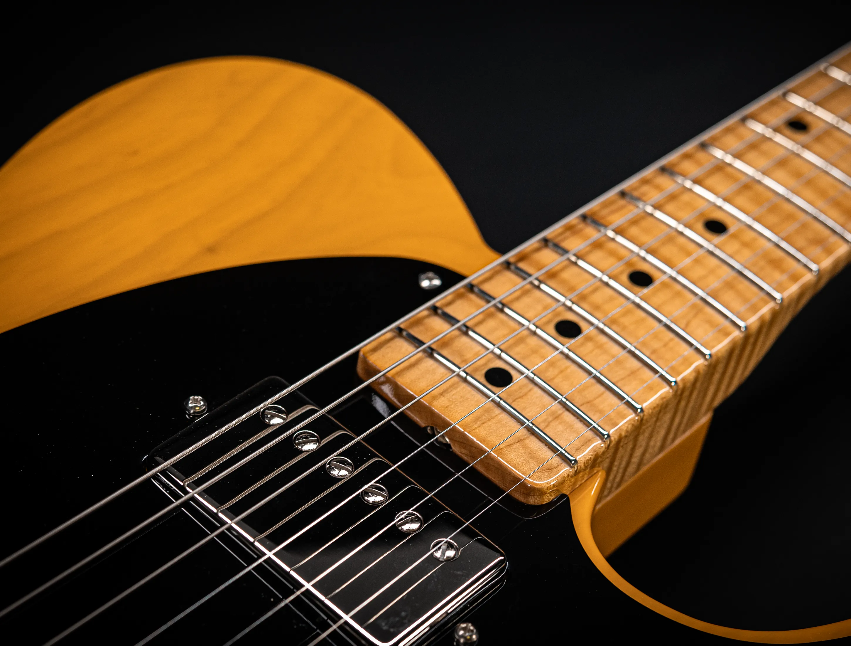 a175670-Fender-MBD- Limited-1952-Humbucker-Telecaster-Timeless-NOS-flame-Neck-Aged-Butterscotch-Blonde-