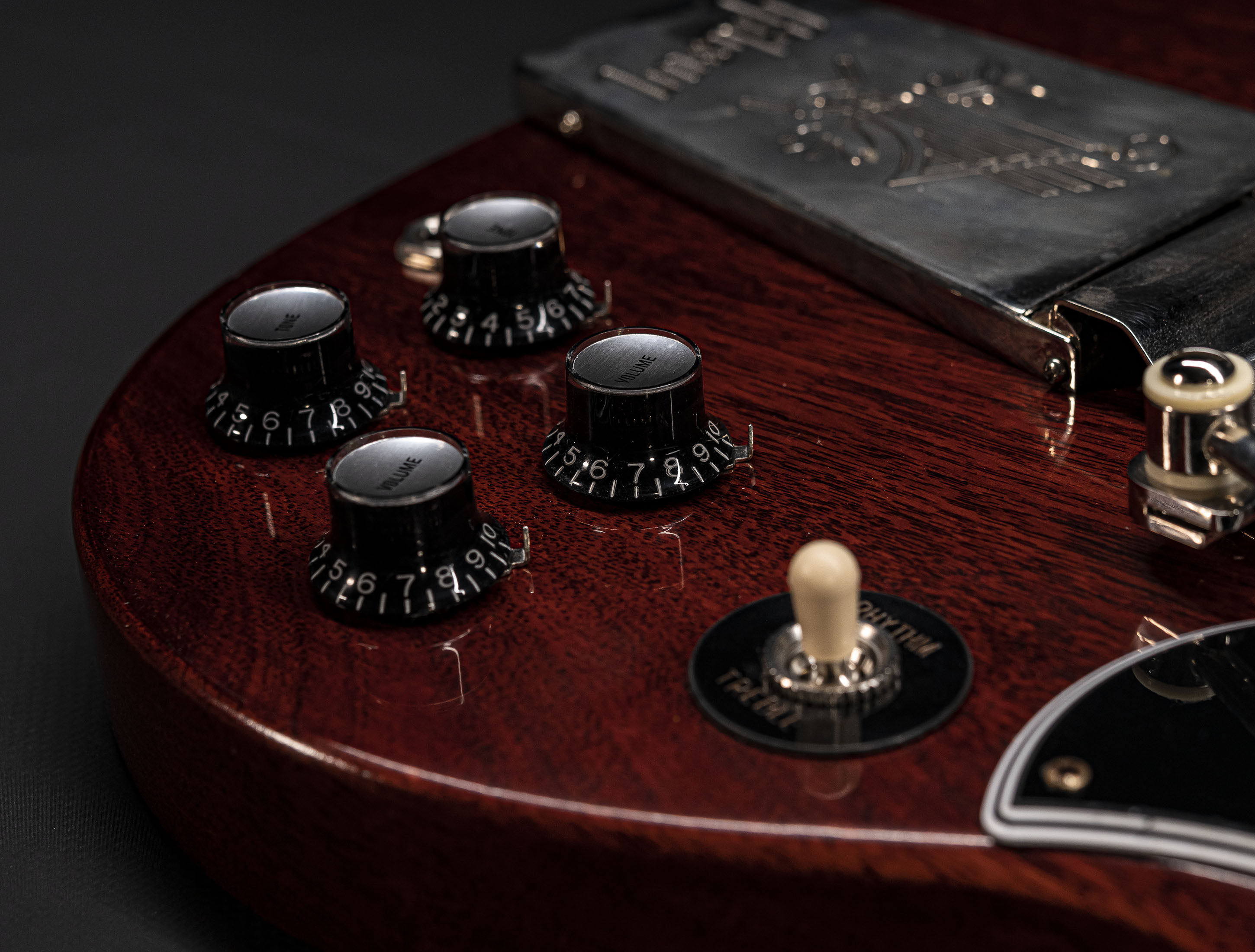 a125466-Gibson-SG-1964-Standard-Reissue-Maestro-Vibrola-Murphy-Lab-Ultra-Light-Aged-Cherry-Red a125466-gibson-sg-1964-standard-reissue-maestro-vibrola-murphy-lab-ultra-light-aged-cherry-red
