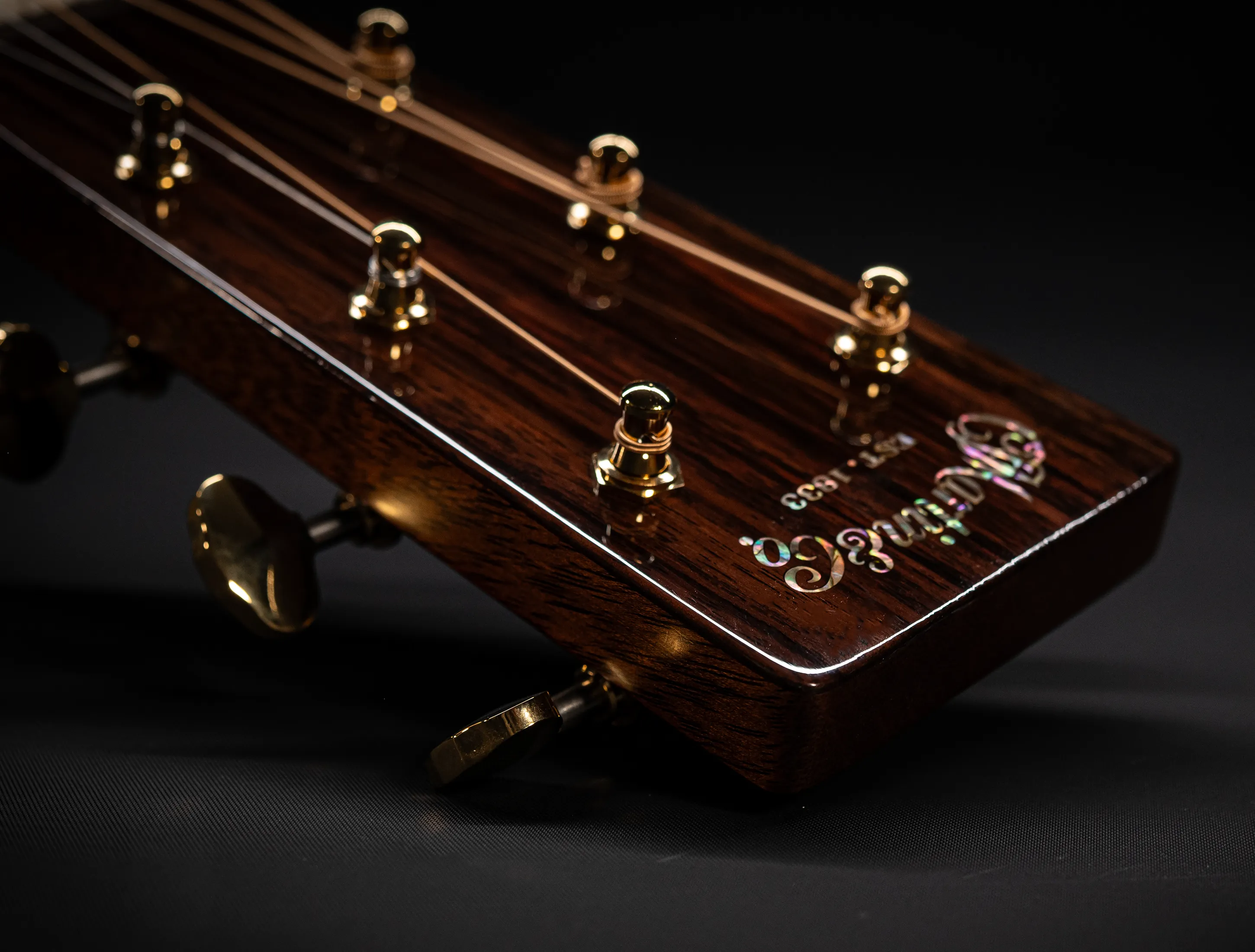 a172509Martin 000-28 Modern Deluxe Musikhaus-Hermann