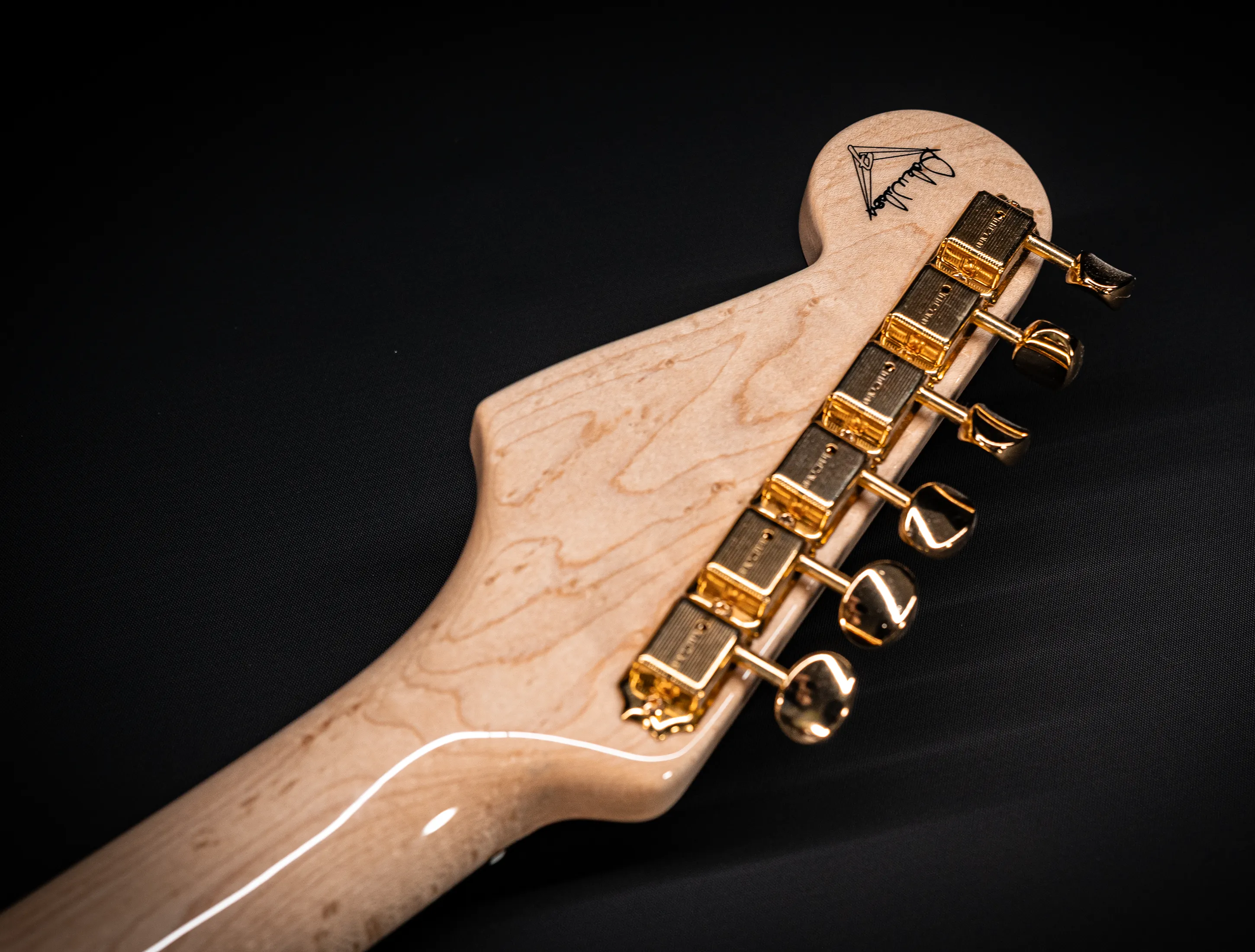 Fender Senior Masterbuilt Dale Wilson 1960 Stratocaster - Candy Apple Red Over 24K Gold Leaf