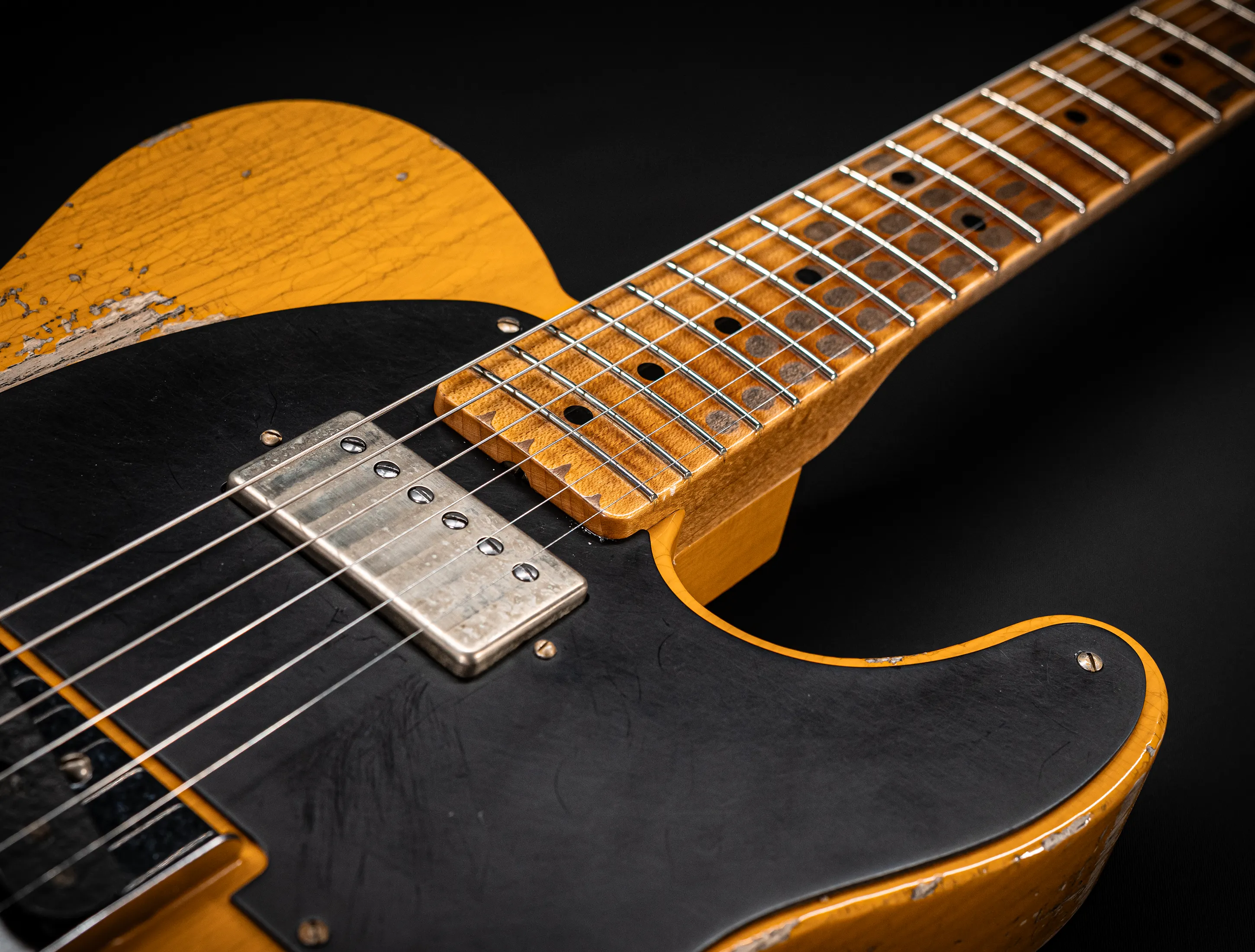 Fender MBD 1952 Humbucker Telecaster Heavy Relic 1pc Ash Body - Butterscotch Blonde