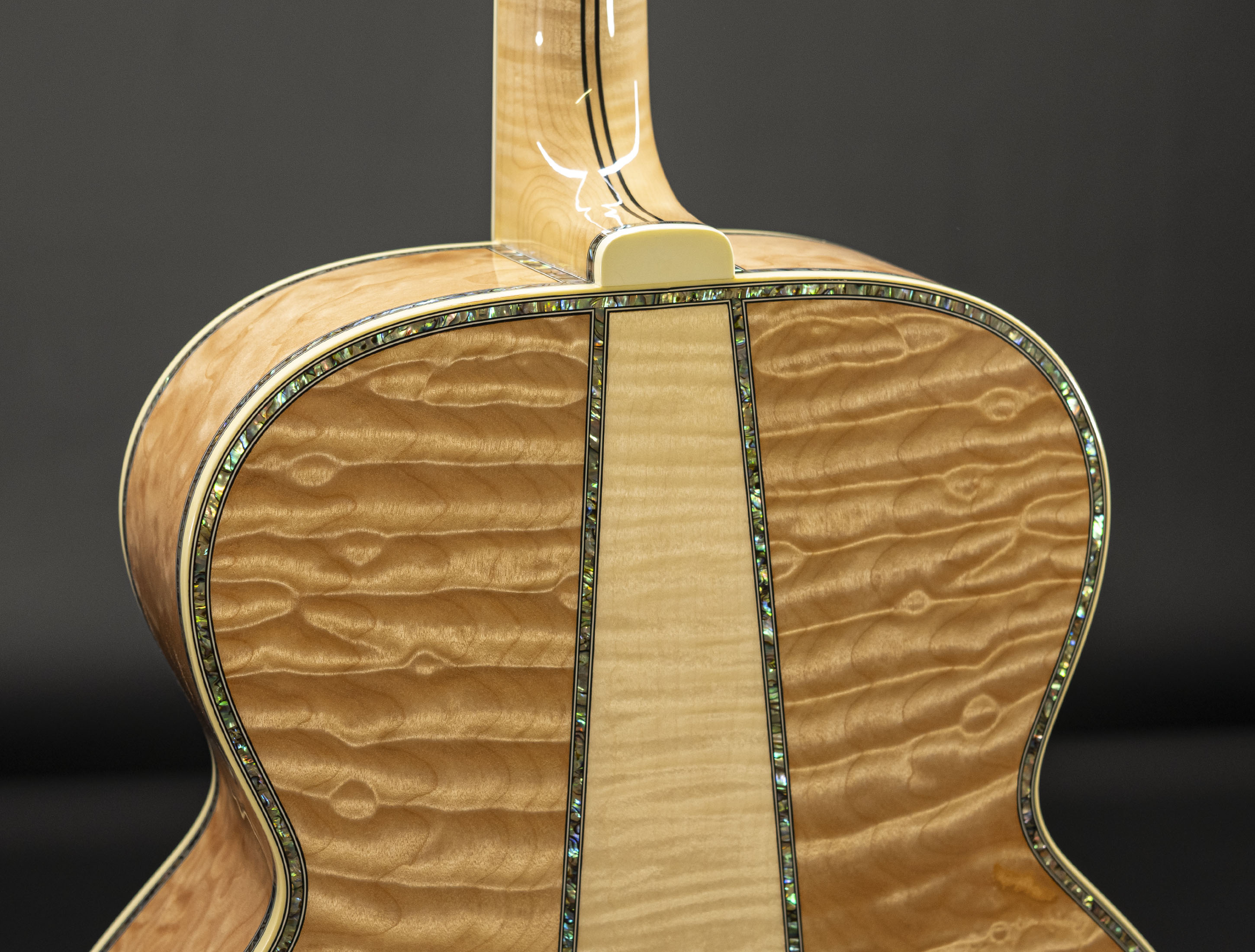 a115364_Gibson-SJ-200-Monarch-Mastershop-All-Antique-Natural a115364 gibson-sj-200-monarch-mastershop-all-antique-natural