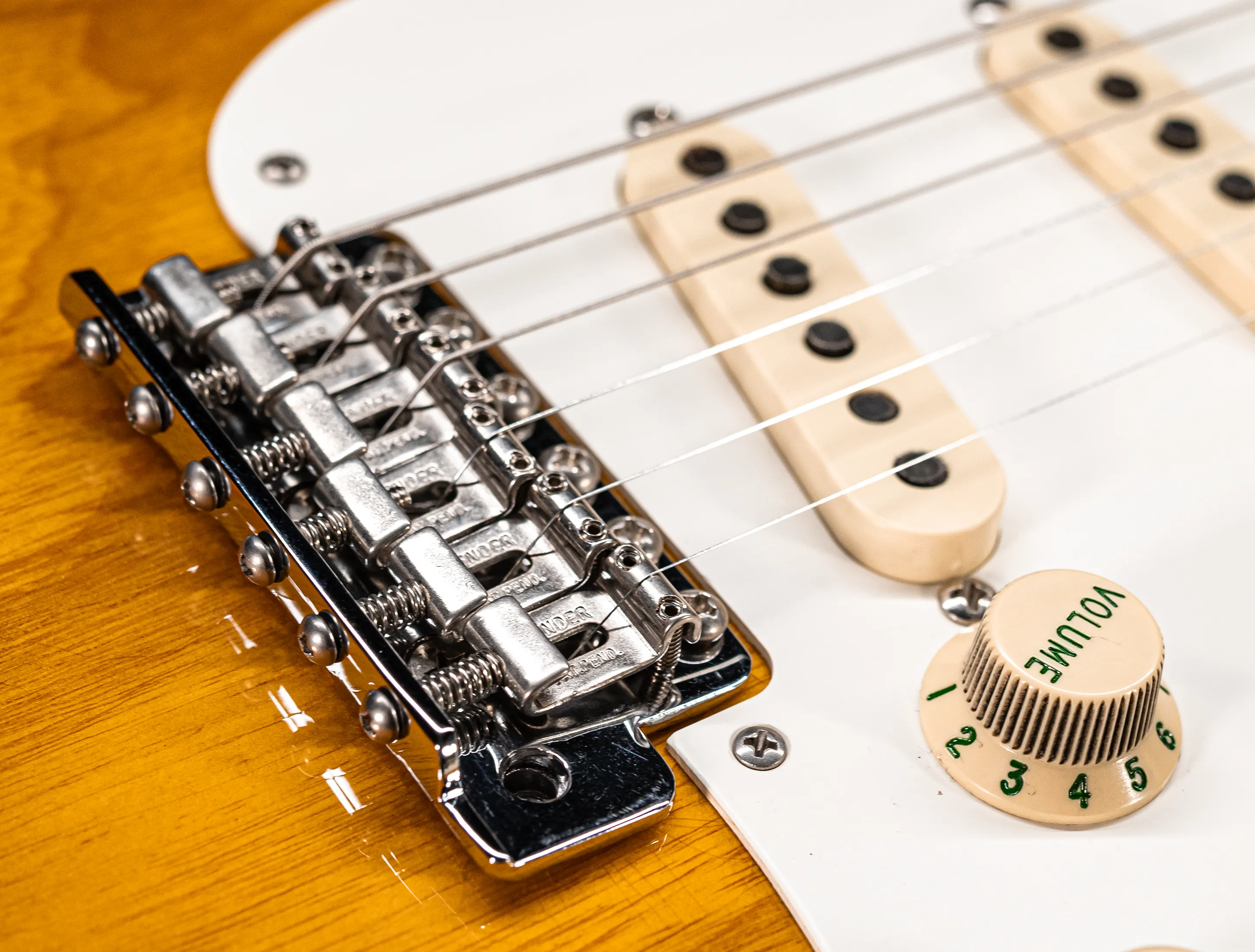 Fender Masterbuilt Kyle McMillin 1955 Stratocaster Closet Classic Ash Body - Sunburst