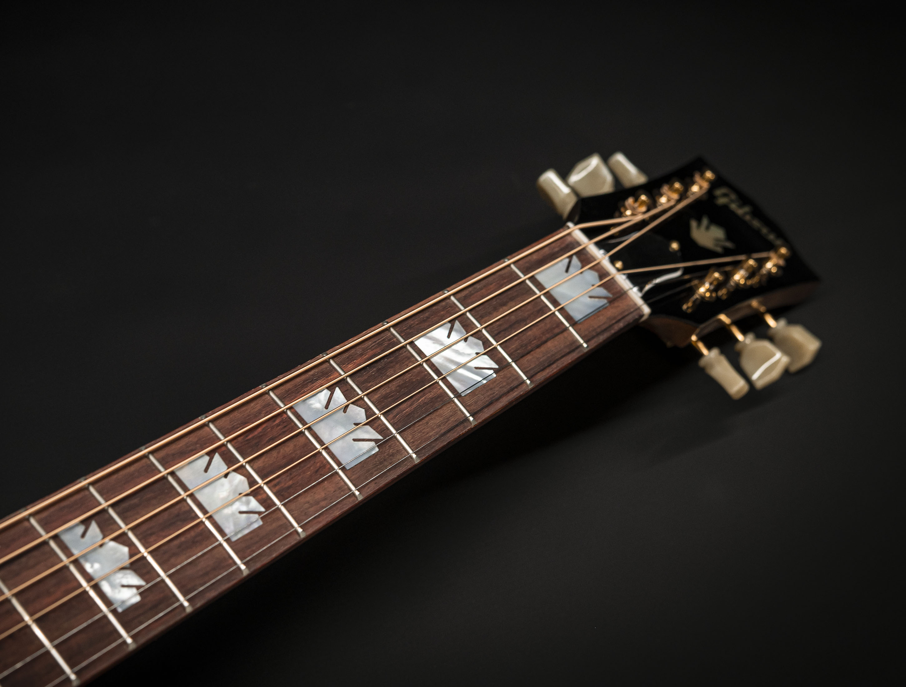 a134704_Gibson-J-180-Y2K-Custom-Shop-Moustache-Rosewood-Antique-Natural a134704 gibson-j-180-y2k-custom-shop-moustache-rosewood-antique-natural