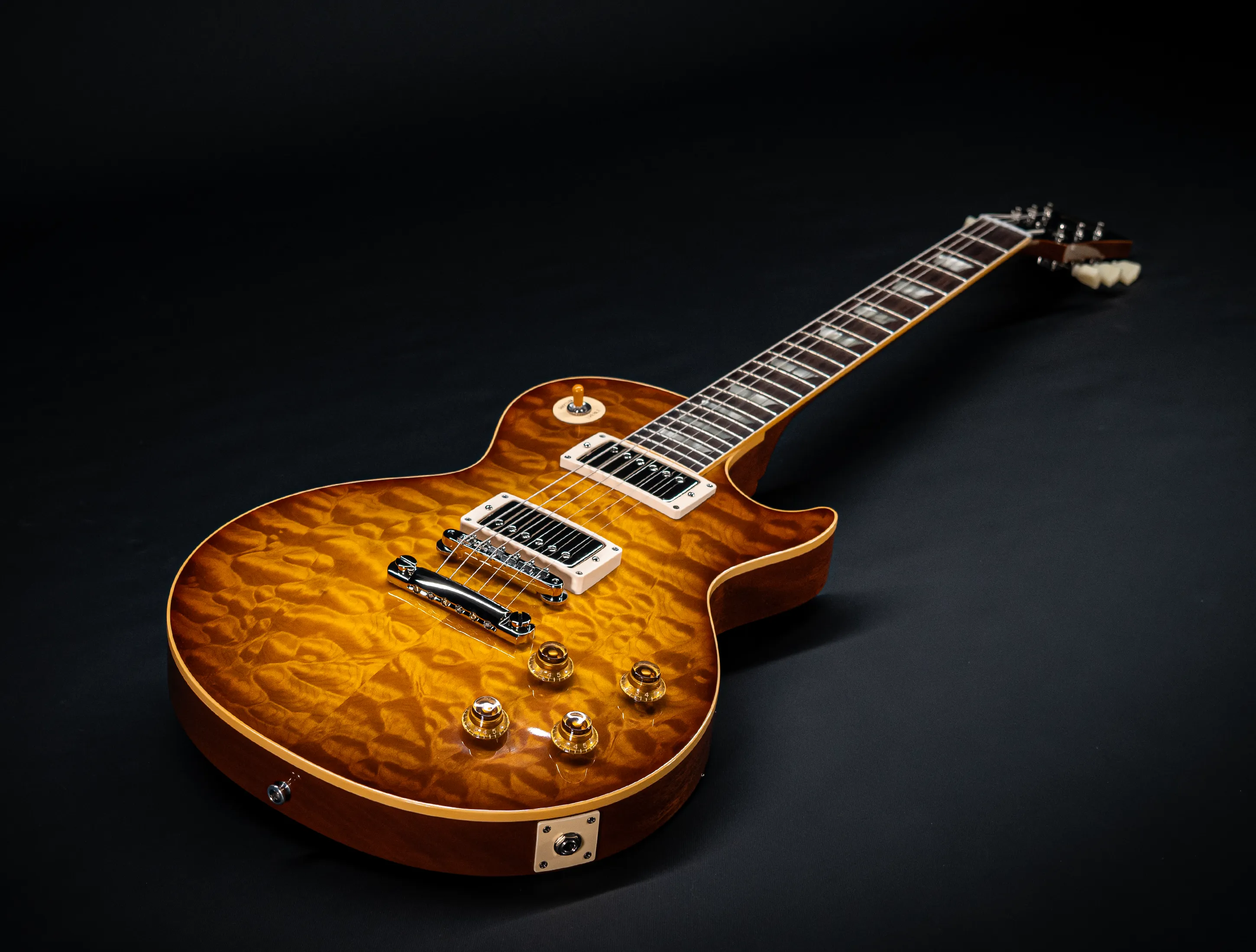 Gibson Les Paul 1959 Reissue 5A-Quilt Maple Top - GLOSS "Factory Special"