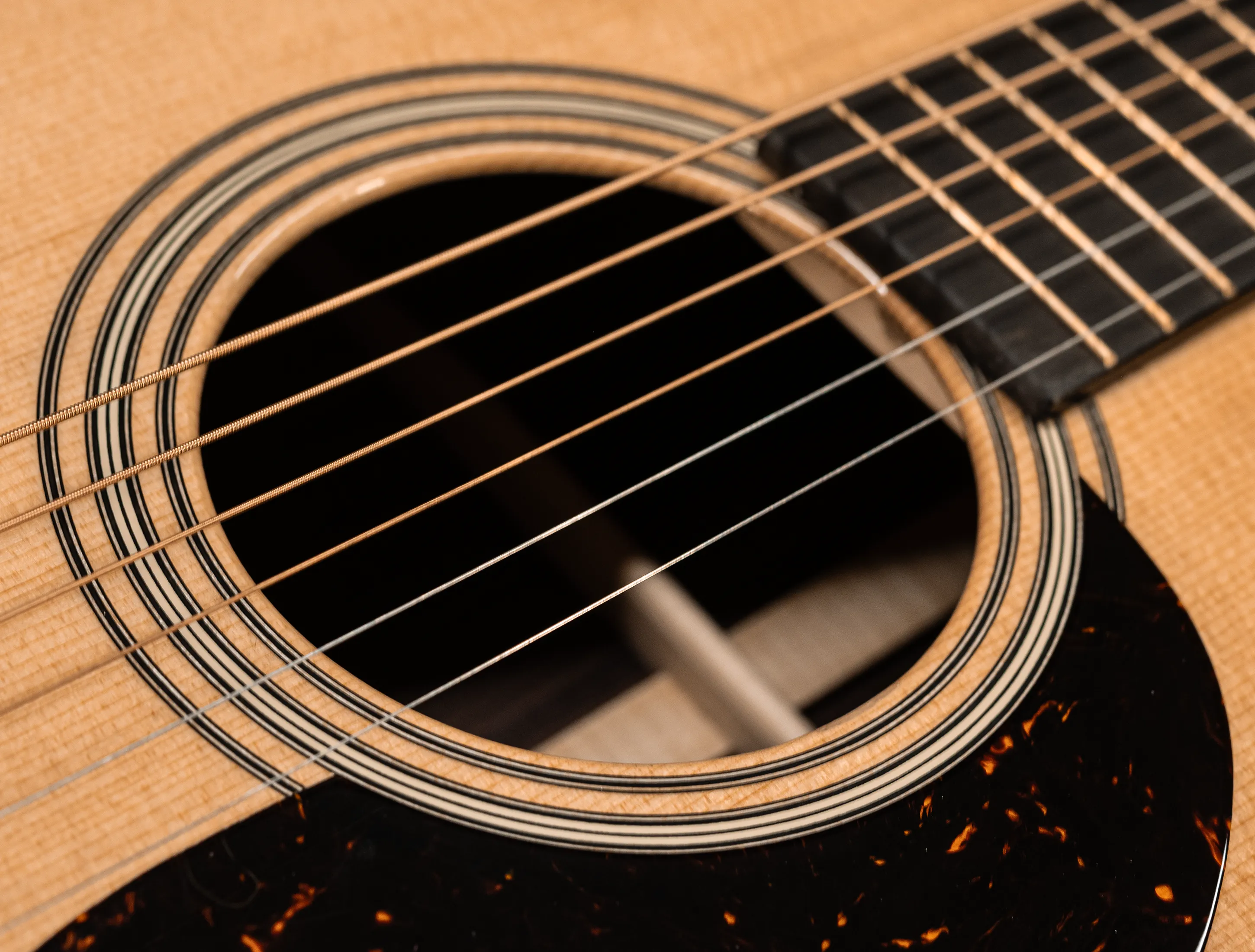 a172493Martin 000-28 Modern Deluxe Musikhaus-Hermann