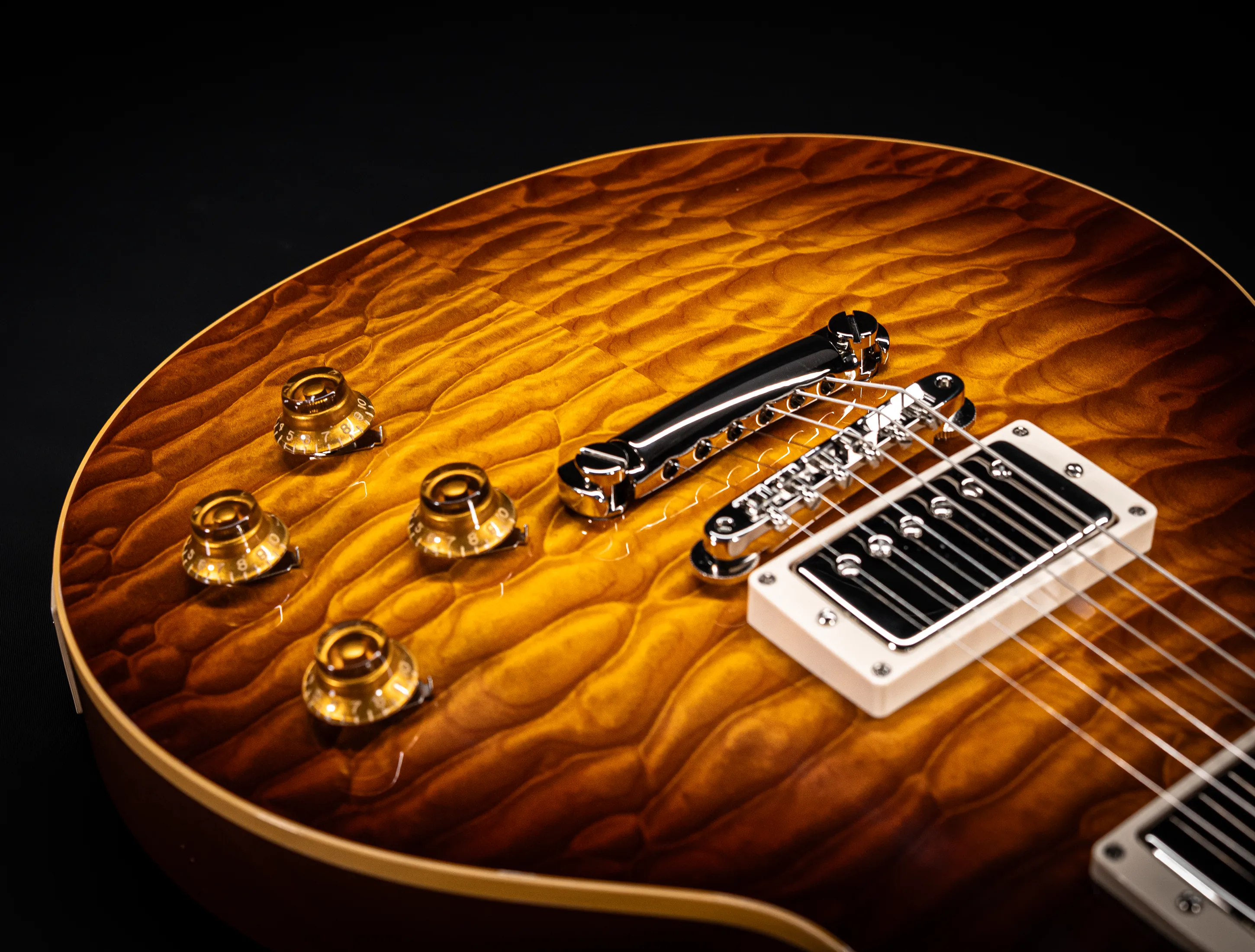 Gibson Les Paul 1959 Reissue ULTRA 5A-Quilt Maple Top - GLOSS "Factory Special"